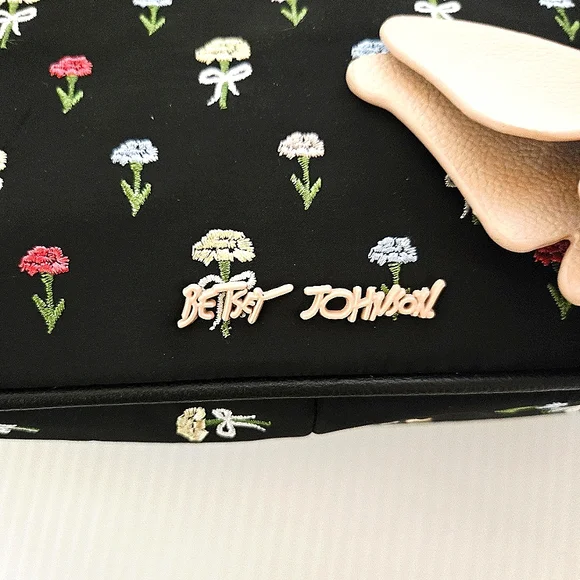 Betsey Johnson Black Floral Crossbody Bag With Butterfly Bag Tag Removable Strap - Picture 3 of 10
